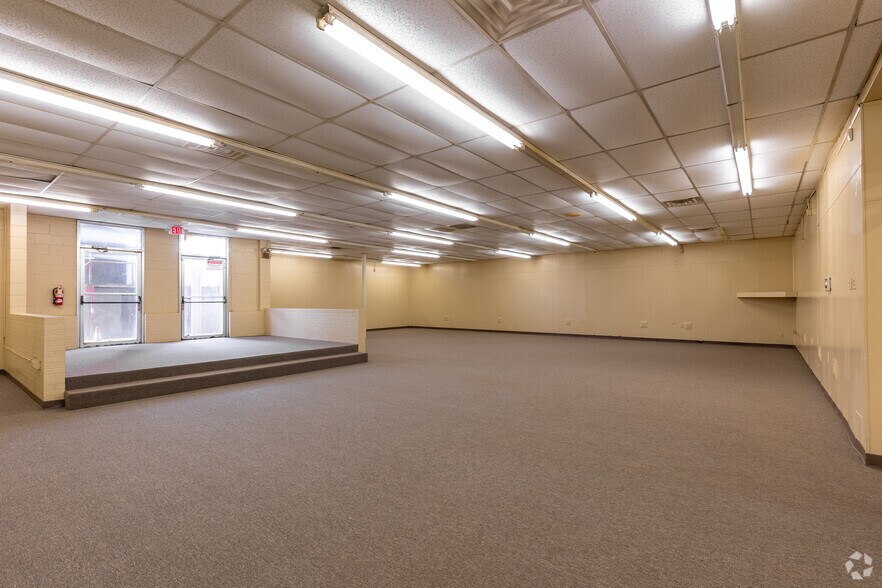 More Photos Of 224 Buddy Holly Ave, Lubbock Warehouse For Lease