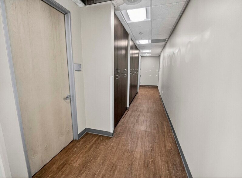 More Photos Of 1081 Long Beach Blvd, Long Beach Apartments For Lease