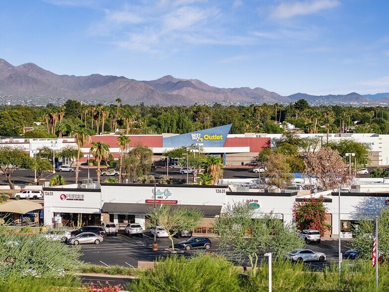 More Photos Of 12621 N Paradise Village Pky W, Phoenix Service Station For Sale