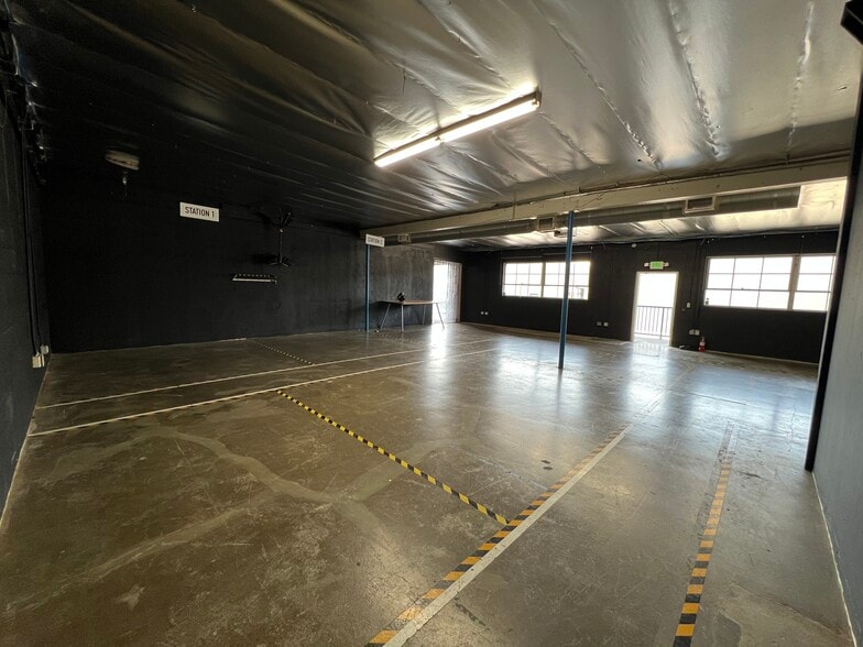More Photos Of 315 S Flower St, Burbank Warehouse For Lease