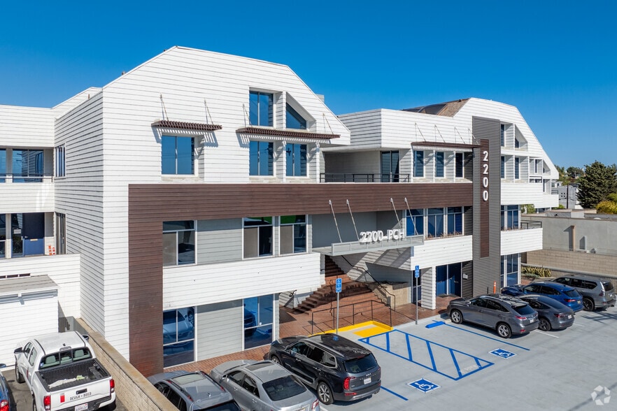 Primary Photo Of 2200 Pacific Coast Hwy, Hermosa Beach Medical For Sale