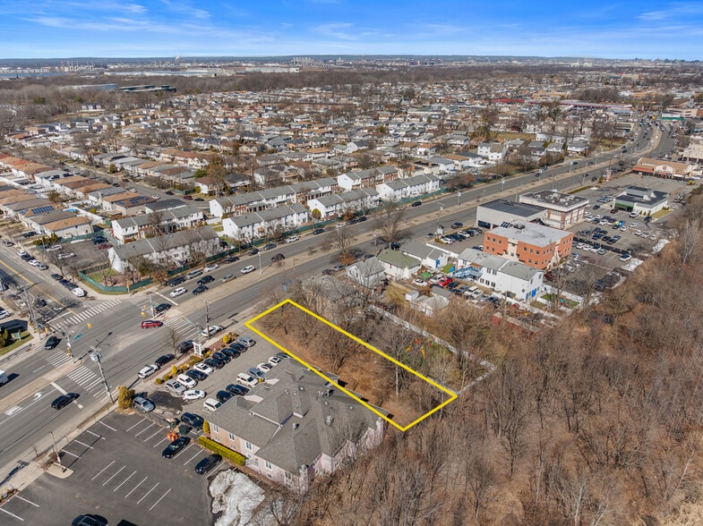 More Photos Of 0 Richmond Ave, Staten Island Land For Sale