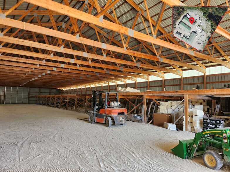 More Photos Of W7488 Highway 21, Wautoma Storefront For Sale