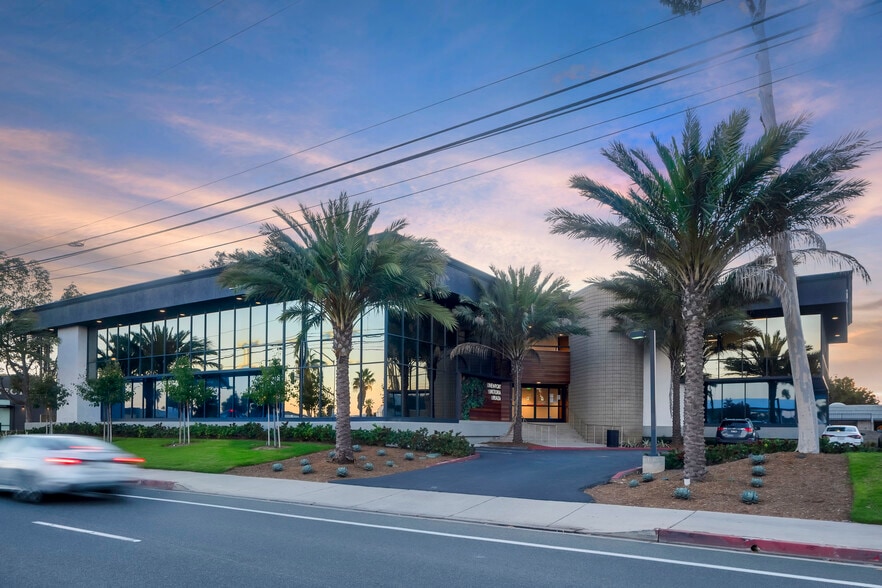 More Photos Of 2183 Fairview Rd, Costa Mesa Office For Lease