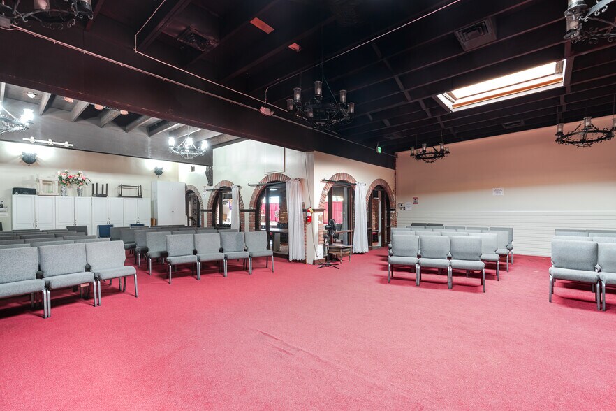 More Photos Of 401 E Colorado St, Glendale Lodge Meeting Hall For Lease