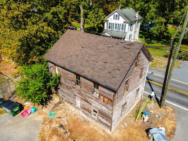 More Photos Of 2241 Ridge Rd, Bangor Flex For Sale
