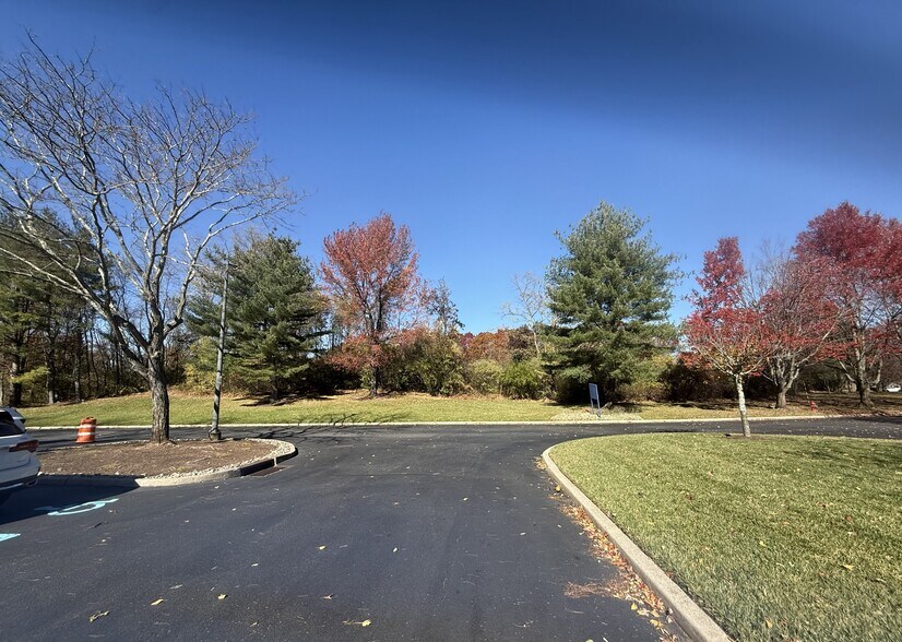 More Photos Of 570 Mount Pleasant Ave, Dover Warehouse For Lease