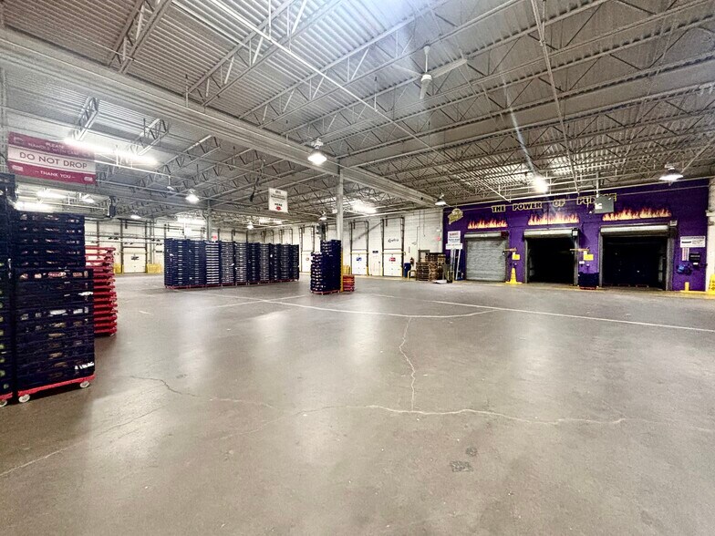 More Photos Of 328 Selleck St, Stamford Food Processing For Lease