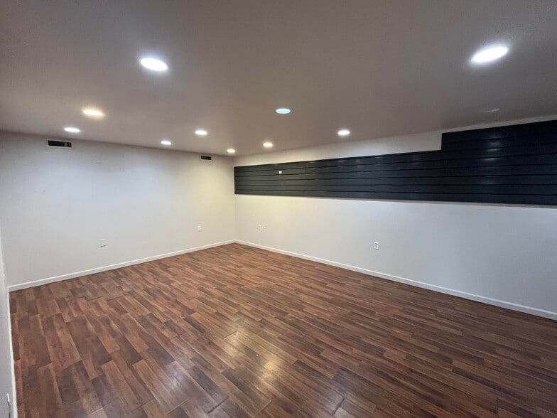 More Photos Of 1615 E Chemical Dr, Kennewick Distribution For Lease