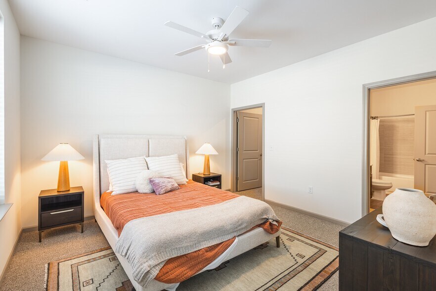 More Photos Of 2755 Red Bloom Dr, Greenwood Apartments For Lease