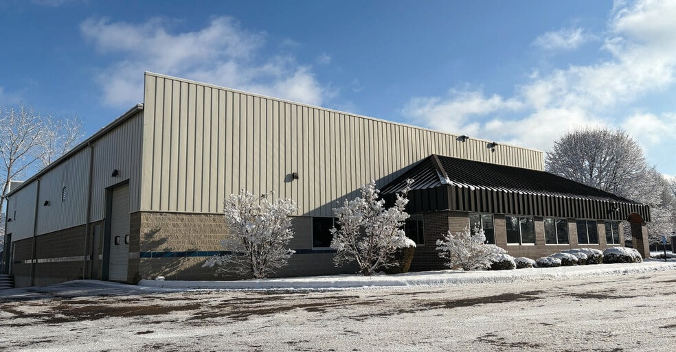 More Photos Of 40 Corporate Ave, Plainville Light Manufacturing For Sale