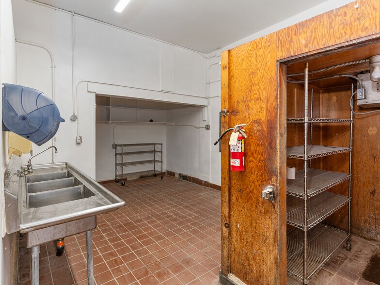 More Photos Of 202-204 E Imperial Ave, El Segundo Storefront For Lease