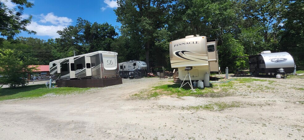 More Photos Of 469 River Rd, Lakeview Trailer Camper Park For Sale
