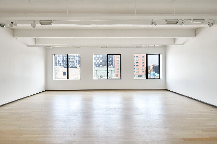 More Photos Of 178 E 124th St, New York Loft Creative Space For Lease