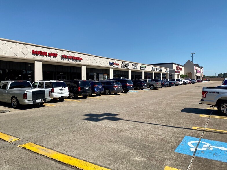 More Photos Of 3100-3122 FM 528, Webster Unknown For Lease