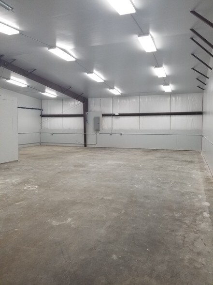 More Photos Of 7012 Belgold St, Houston Industrial For Sale