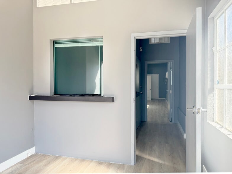 More Photos Of 2221-2225 W Olive Ave, Burbank Office Residential For Sale