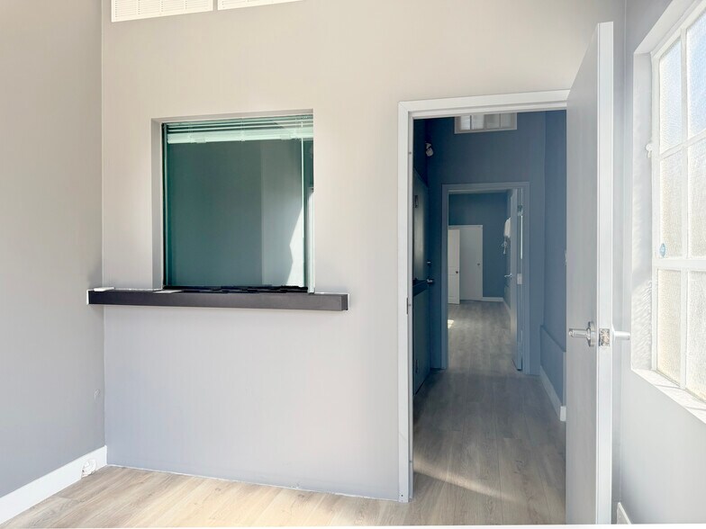 More Photos Of 2221-2225 W Olive Ave, Burbank Office Residential For Sale