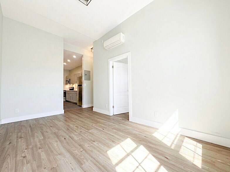 More Photos Of 2850 W 17th St, Brooklyn Apartments For Sale