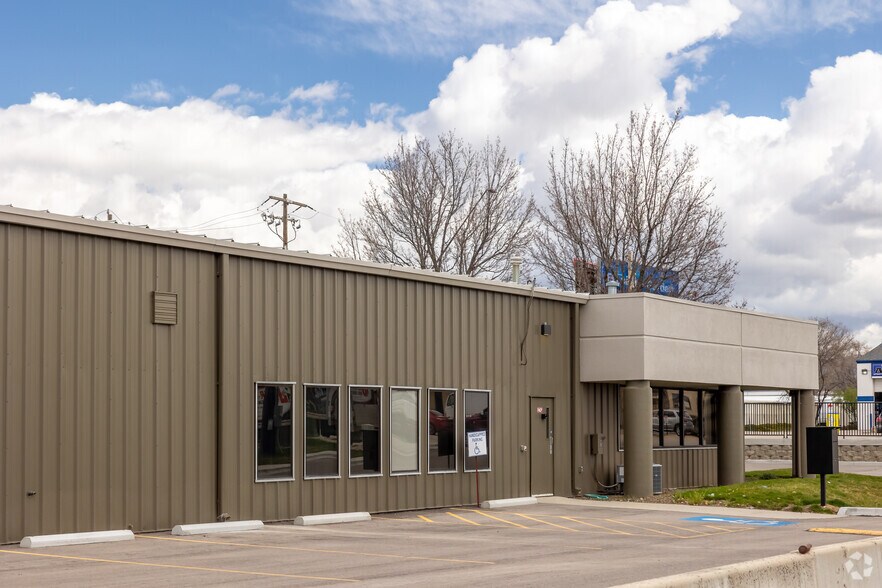 More Photos Of 2925-2929 S Cole Rd, Boise Warehouse For Lease