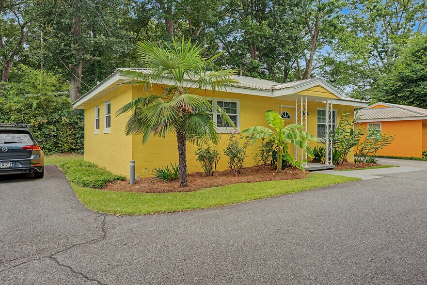 More Photos Of 559 Pulaski St, Athens Specialty For Sale