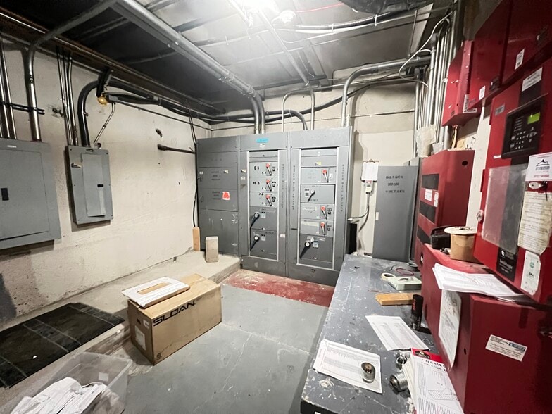 More Photos Of 560 Silverthorne Ln, Silverthorne Hotel For Sale