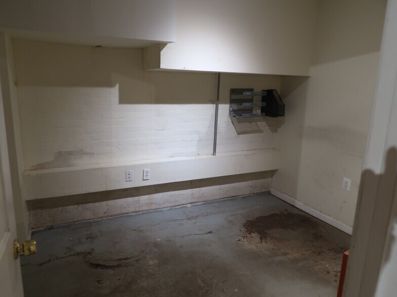 More Photos Of 821 Upshur St NW, Washington Loft Creative Space For Lease