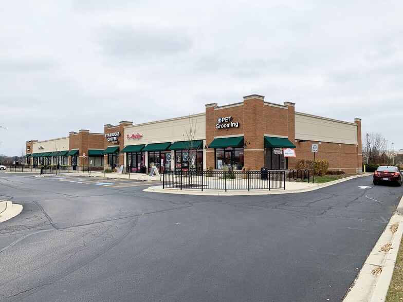 More Photos Of 28367 Davis Pky, Warrenville Unknown For Lease