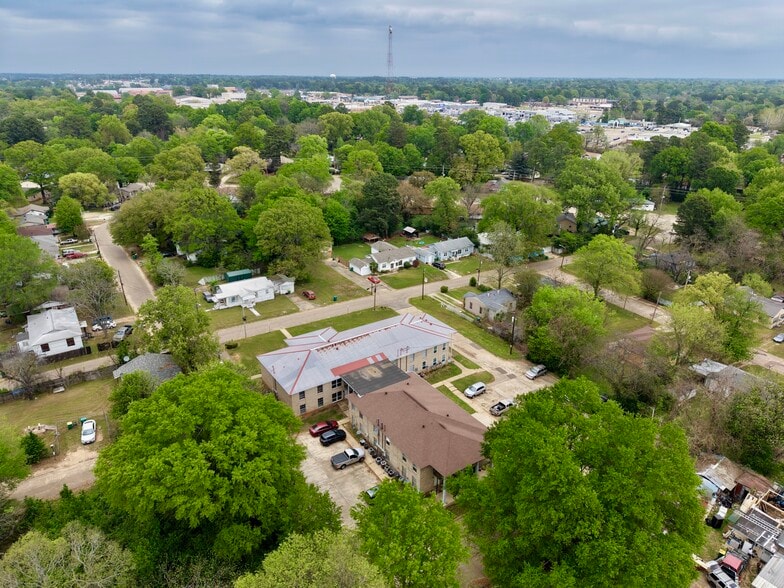 More Photos Of 511 Blake St, Texarkana Apartments For Sale