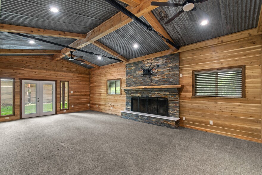 More Photos Of 18222 W FM 1097 Rd, Montgomery Flex For Lease