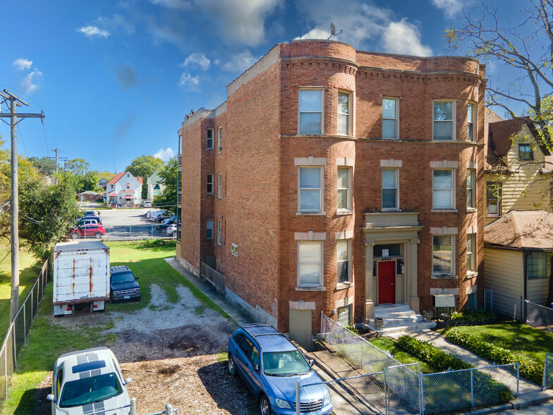 Primary Photo Of 6925 S Yale Ave, Chicago Apartments For Sale