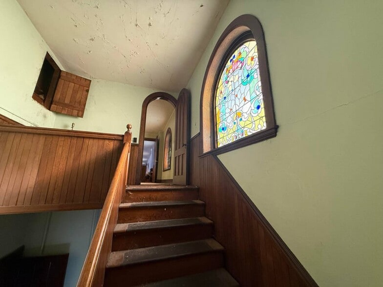 More Photos Of 17 Fremont St, Gloversville Religious Facility For Sale