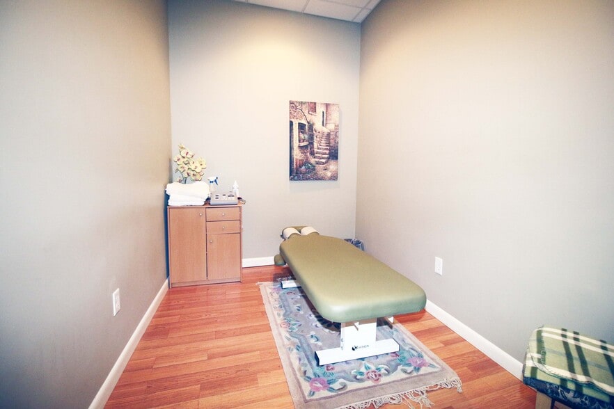 More Photos Of 845 N Main St, Providence Medical For Sale