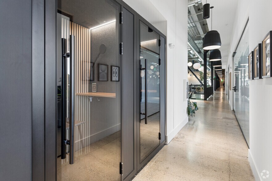 More Photos Of 4835 S Highland Dr, Holladay Coworking Space