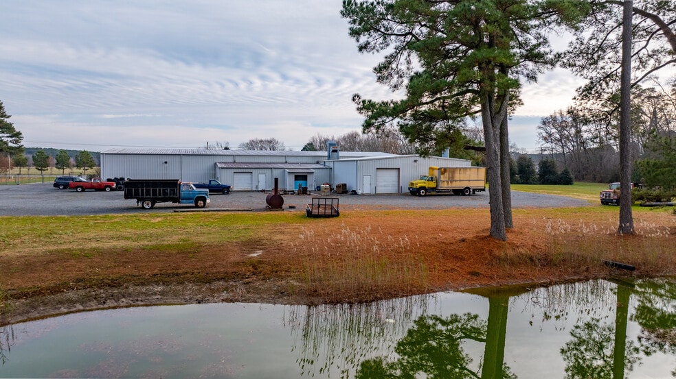 More Photos Of 4630 Crisfield Hwy, Crisfield Warehouse For Sale