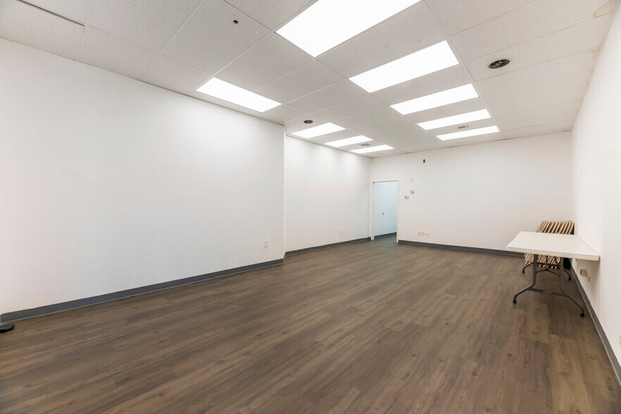 More Photos Of 160 Tices Ln, East Brunswick Office For Sale