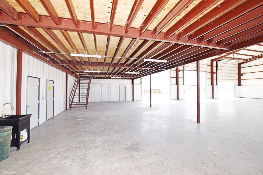 More Photos Of 1210 Edgewood ave, Odessa Industrial For Lease