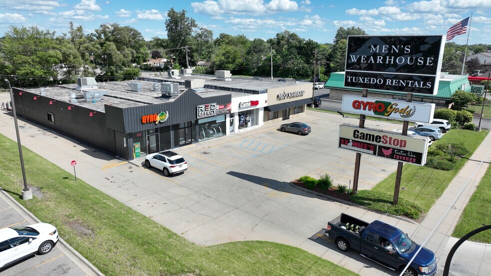 More Photos Of 7040-7060 N Wayne Rd, Westland Freestanding For Sale