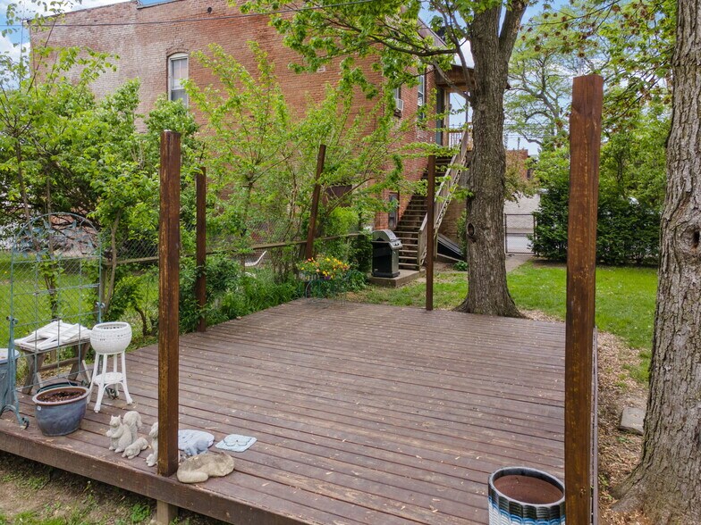 More Photos Of 462-470 2nd Ave, Troy Storefront Retail Residential For Sale