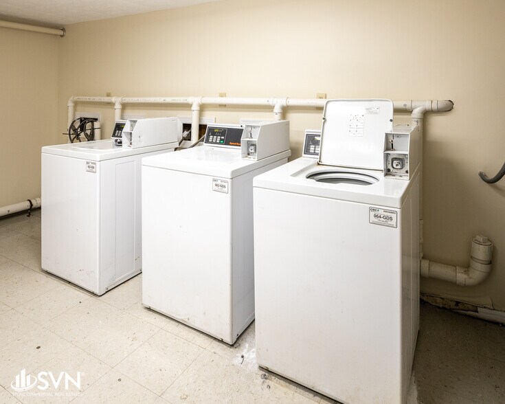 More Photos Of 150 N Northland Dr, Lexington Apartments For Sale