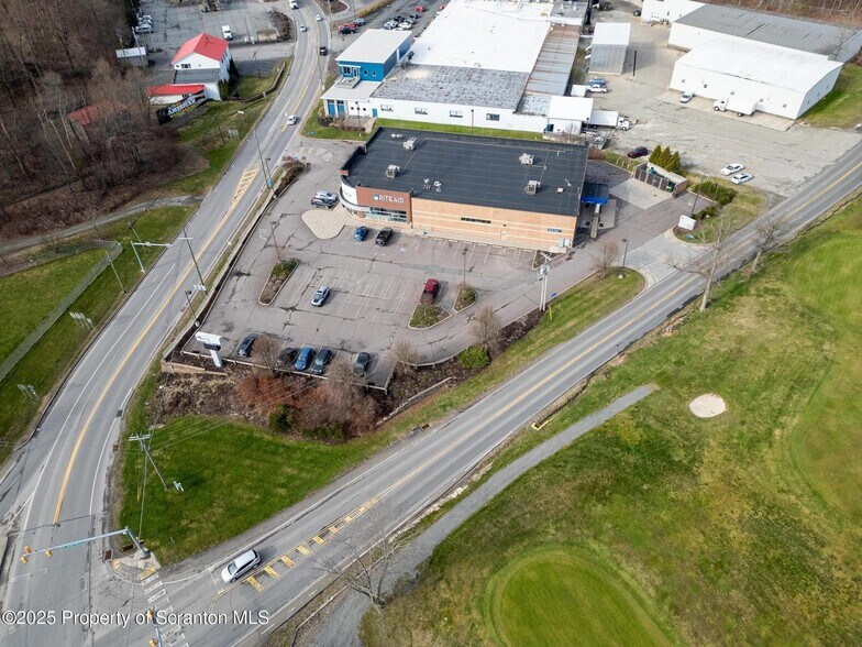 More Photos Of 801 Grow Ave, Montrose Drugstore For Lease