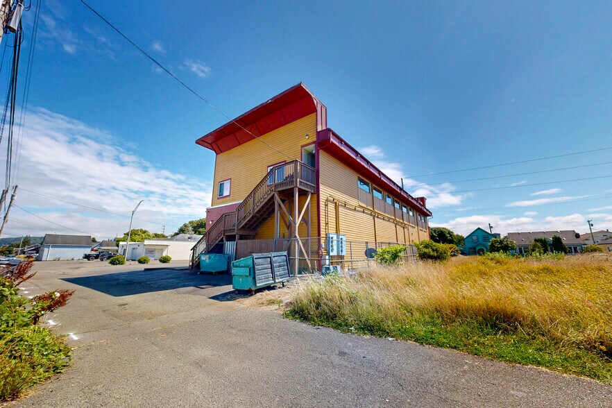 More Photos Of 301 N Park St, Aberdeen Convenience Store For Lease