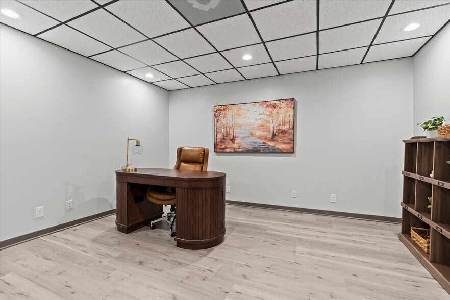 More Photos Of 502 W Markey Rd, Belton Medical For Lease