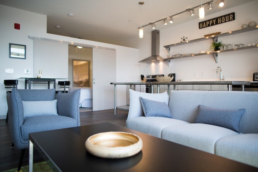 More Photos Of 747 N College Ave, Indianapolis Apartments For Lease