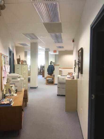 More Photos Of 2-4 S Portage St, Westfield Office For Lease