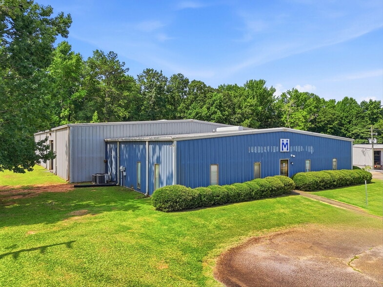 More Photos Of 112 Corporate Park East Dr, Lagrange Industrial For Sale