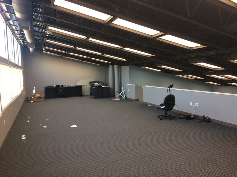 More Photos Of 9375 Archibald Ave, Rancho Cucamonga Unknown For Lease