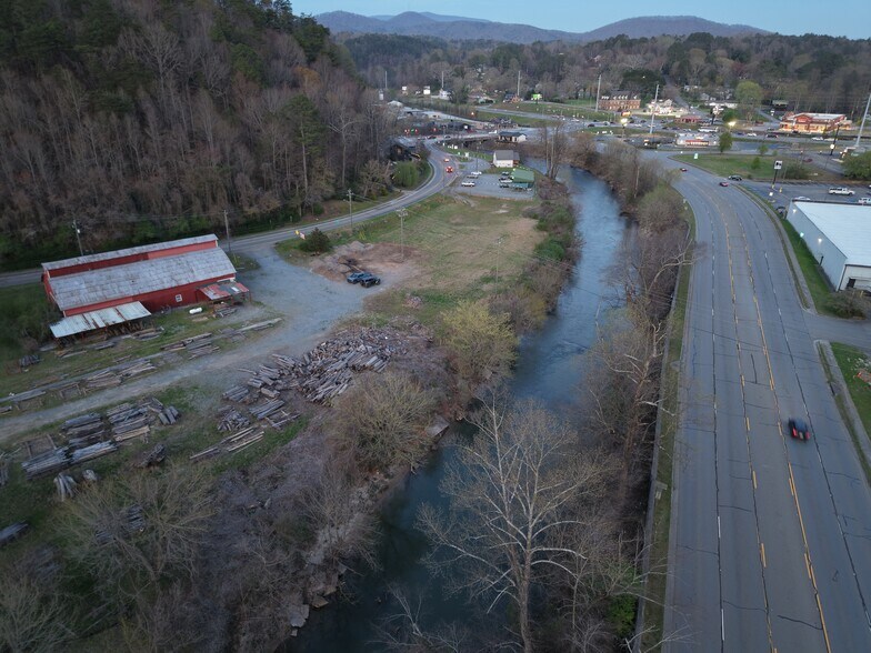 More Photos Of 400 River St, Ellijay Manufacturing For Sale