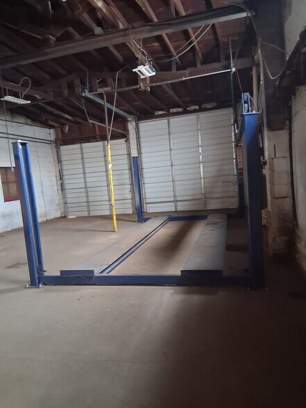 More Photos Of 1025 US Highway 72 E, Athens General Retail For Sale