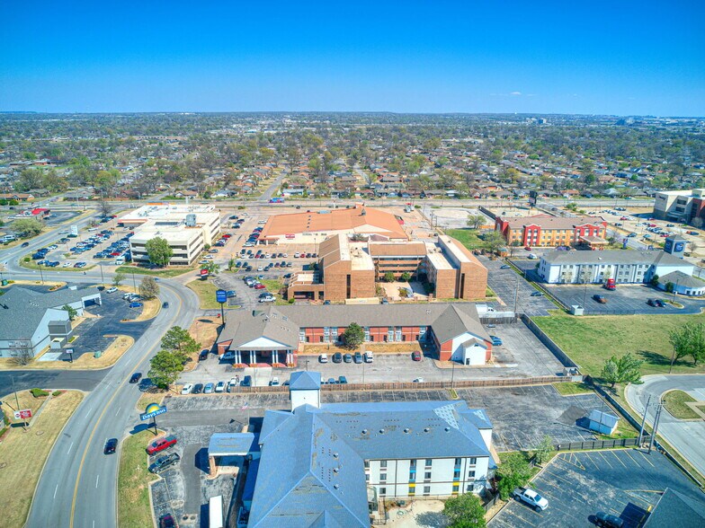More Photos Of 3211 S 79th East Ave, Tulsa Apartments For Sale